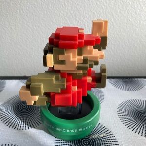 Bundle of 5 Nintendo Loose Amiibo  Supermario Pac-Man